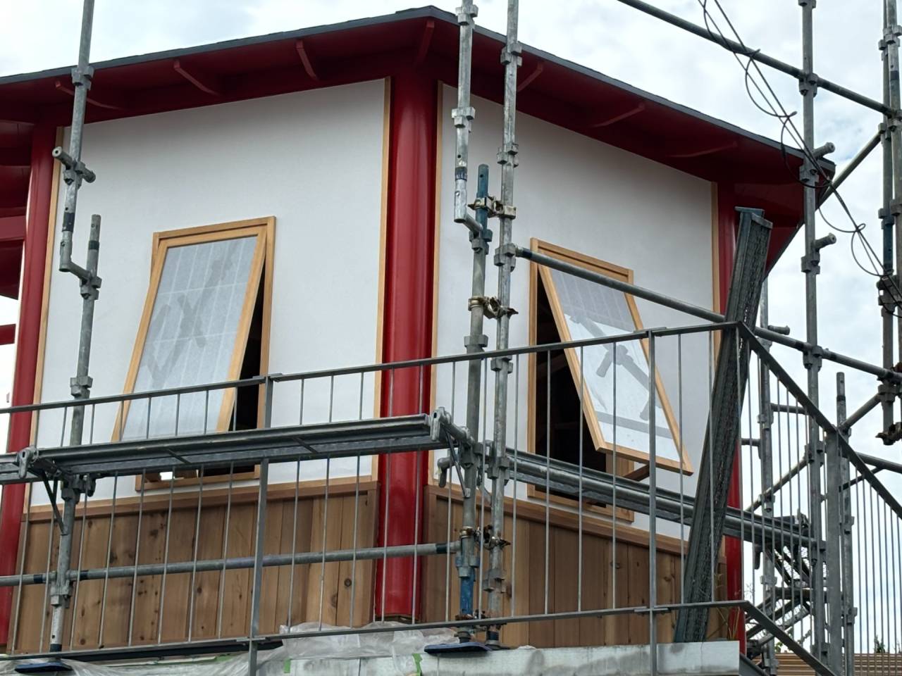 春花園　八角堂