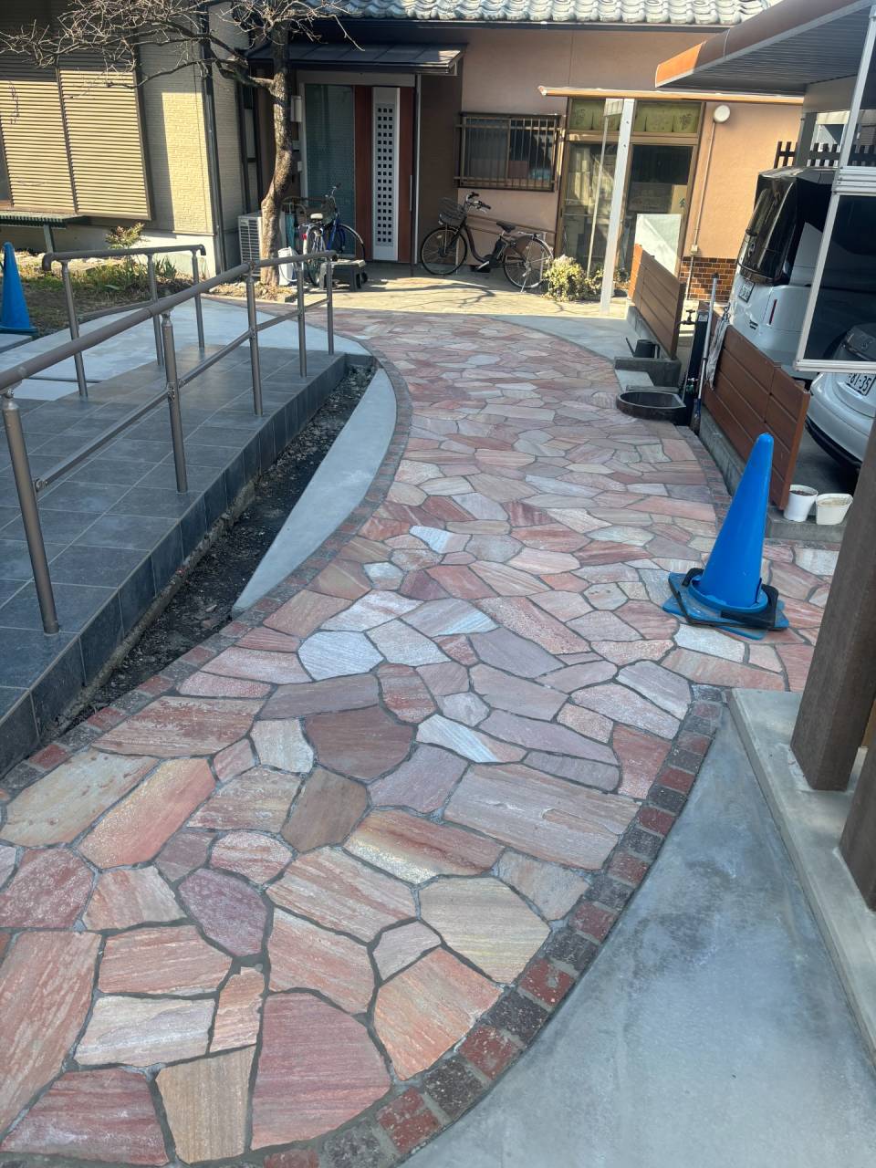 福生　外構工事　タイル貼り